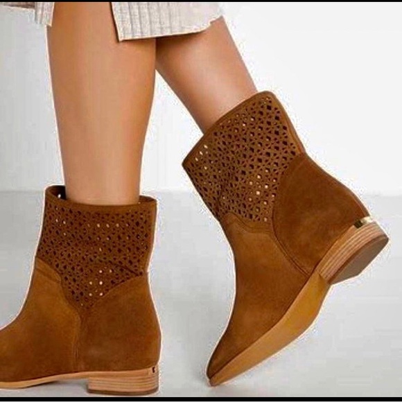Michael Kors Sunny Bootie Brown Suede Size 7.5 - Picture 1 of 9